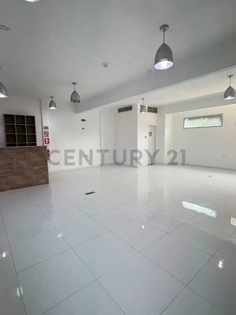 Local comercial Costa center