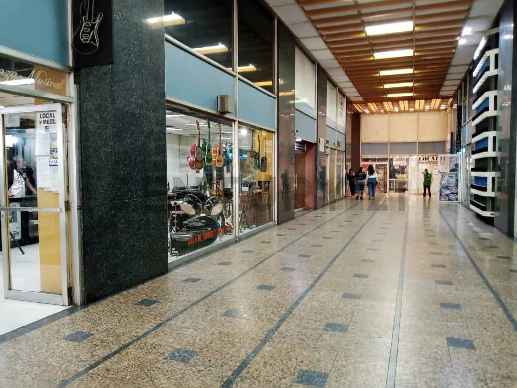Local comercial en alquiler en la Torre Lincoln de Sabana Grande - 10