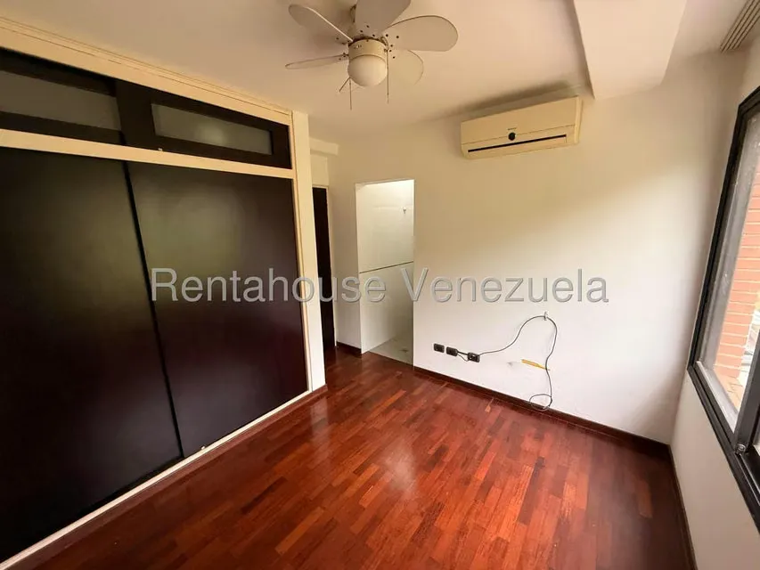 Apartamento (Penthouse) en Venta en Mampote, Miranda - 10