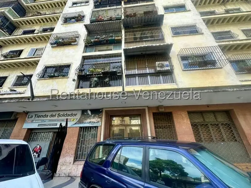 Local Comercial en Venta en Los Chaguaramos, Distrito Metropolitano