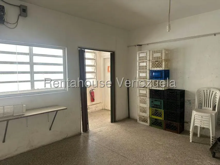 Local Comercial en Venta en Los Chaguaramos, Distrito Metropolitano - 12