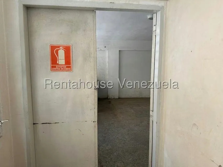 Local Comercial en Venta en Los Chaguaramos, Distrito Metropolitano - 13