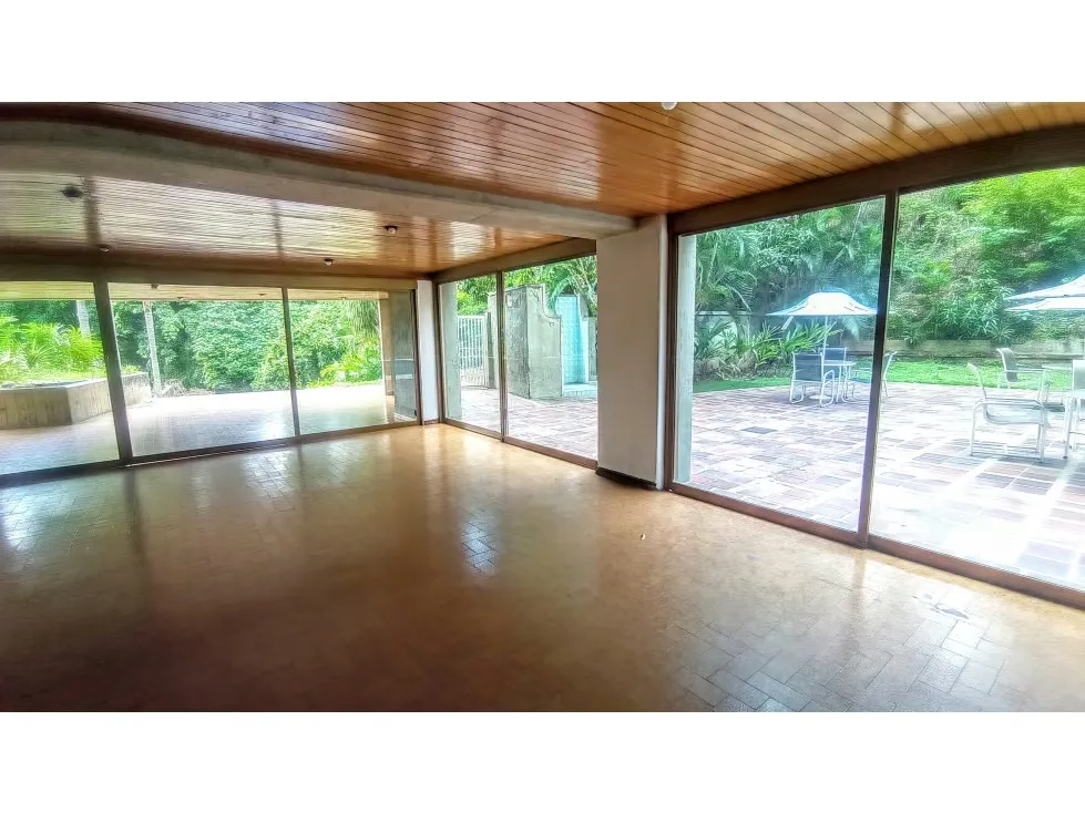 Apartamento en Venta con Terraza El Peñón 5H/4B/2PE/3M 221m2 - 25