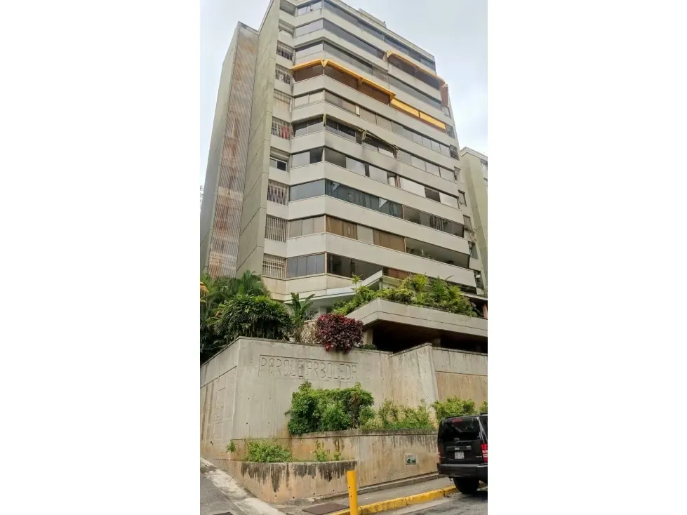 Apartamento en Venta con Terraza El Peñón 5H/4B/2PE/3M 221m2 - 26