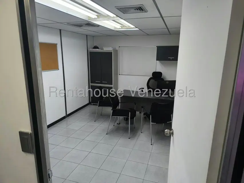 Oficina en Alquiler en Las Acacias, Distrito Metropolitano - 12