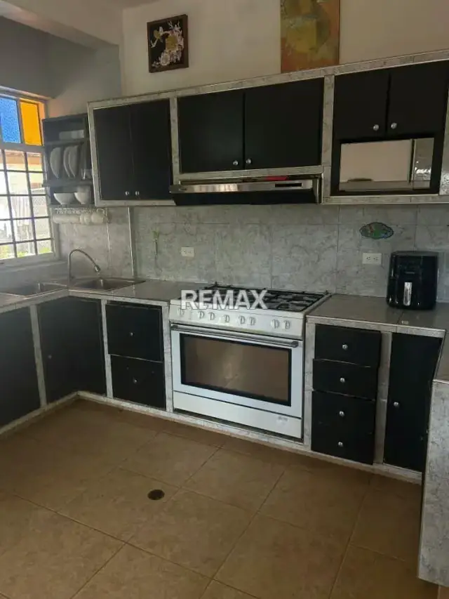 VENTA CASA GRANJA AGUA VIVA 116.500$