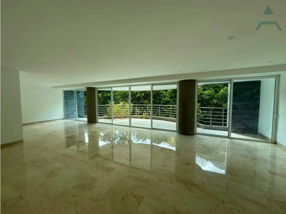 Se vende Apto 360m² 4h+s/6b/2p Los Chorros