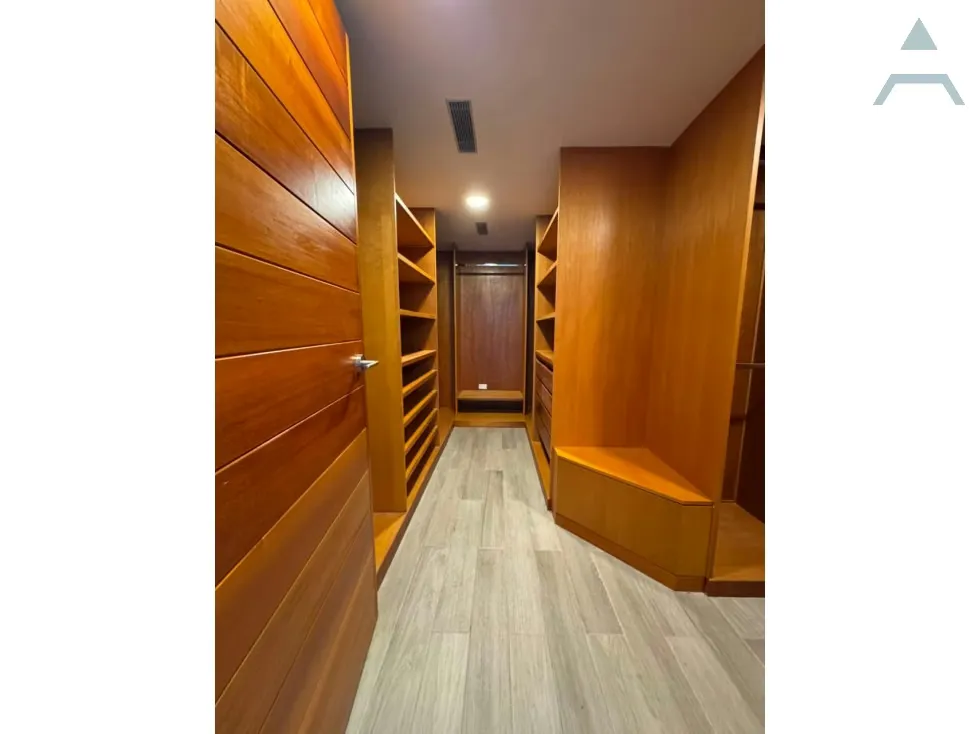 Se vende Apto 360m² 4h+s/6b/2p Los Chorros - 13