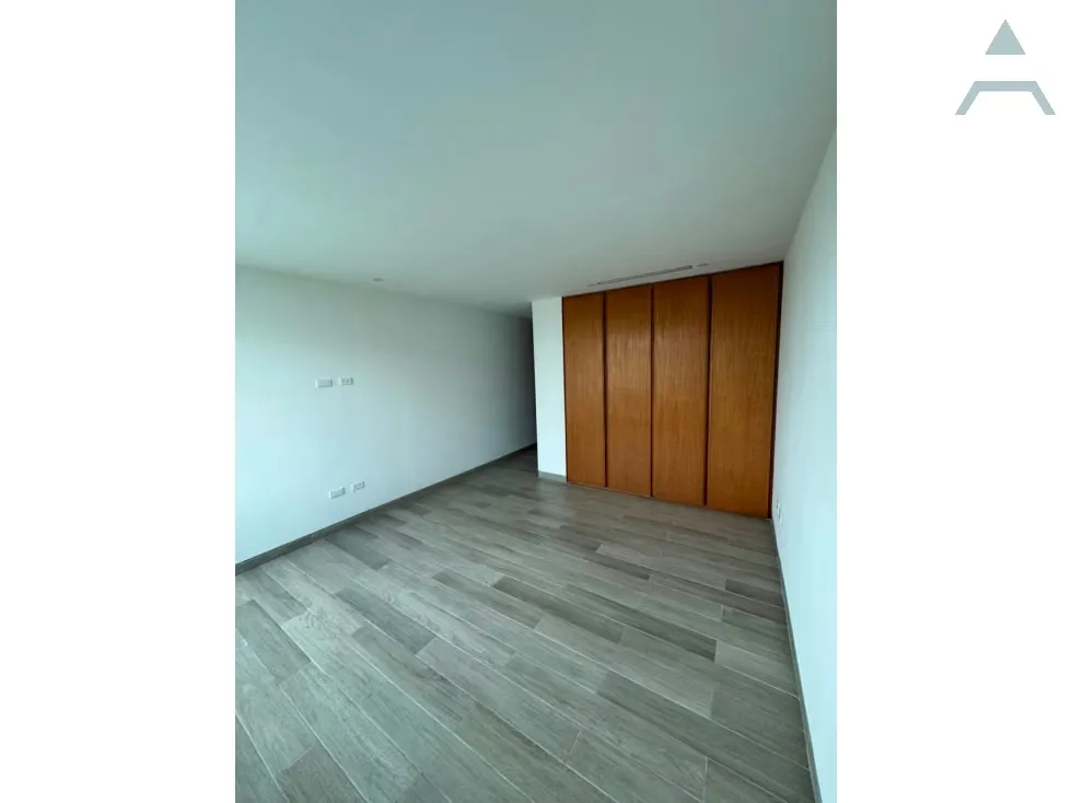Se vende Apto 360m² 4h+s/6b/2p Los Chorros - 14