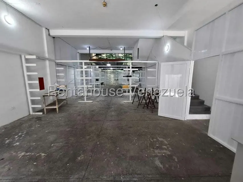 Local Comercial en Alquiler en Cementerio, Distrito Metropolitano - 13