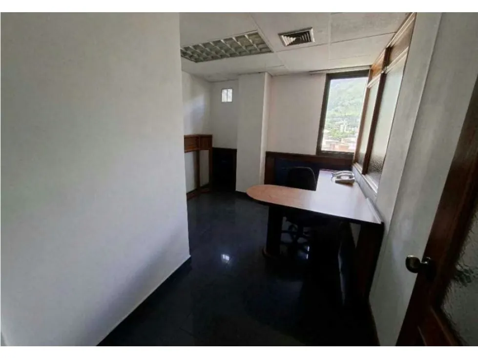 Alquilo Oficina en Los Dos Caminos 48M2 - 7