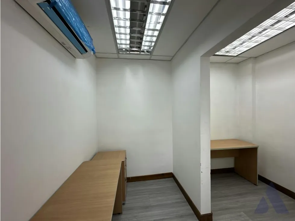 Alquilo cconsultorio 112m2 El Marques 5628 - 10