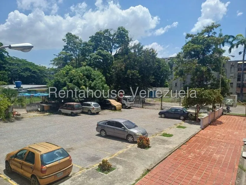 Apartamento (1 Nivel) en Alquiler en Caña de Azucar, Aragua - 12