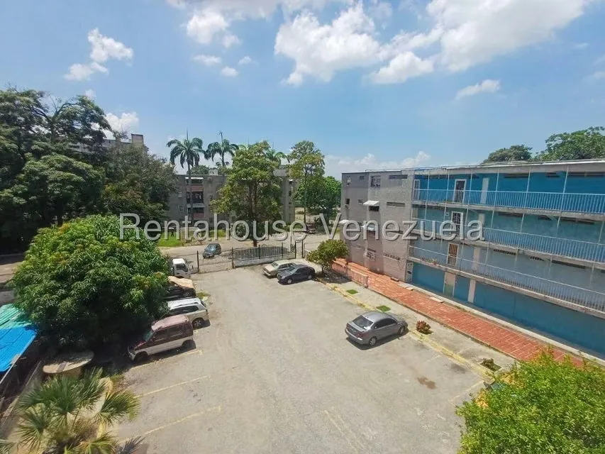 Apartamento (1 Nivel) en Alquiler en Caña de Azucar, Aragua - 13