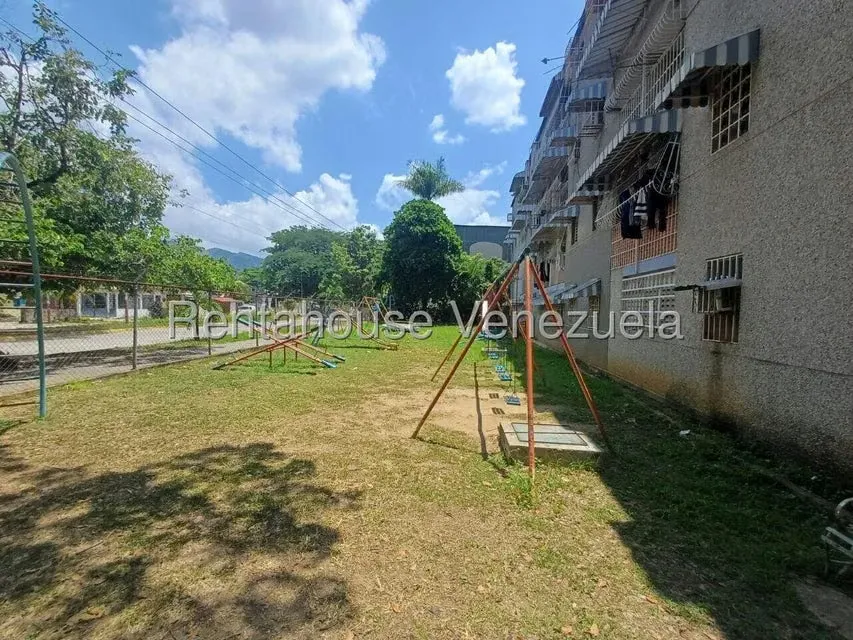 Apartamento (1 Nivel) en Alquiler en Caña de Azucar, Aragua - 16