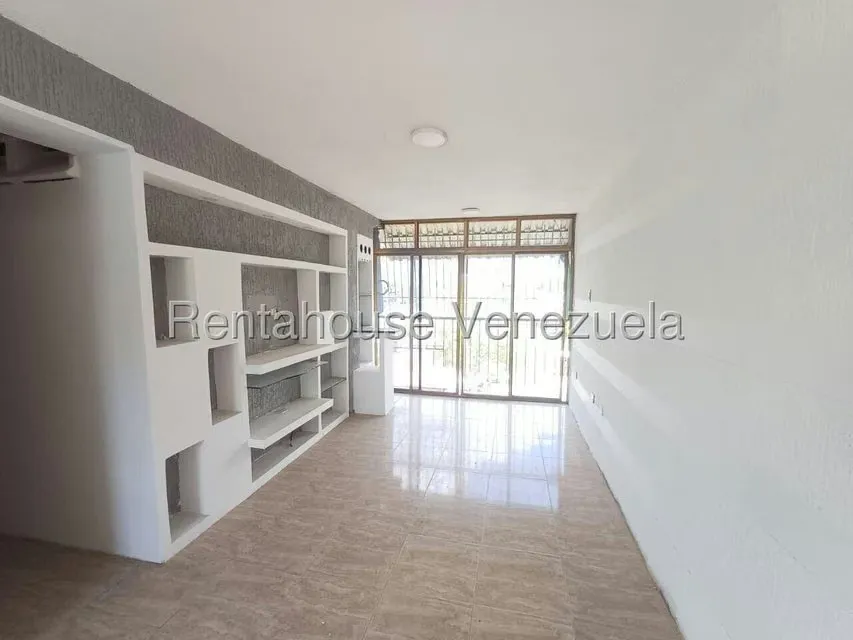Apartamento (1 Nivel) en Alquiler en Caña de Azucar, Aragua - 4