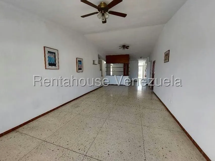 Apartamento (1 Nivel) en Alquiler en Terrazas de los Nisperos, Carabobo - 23