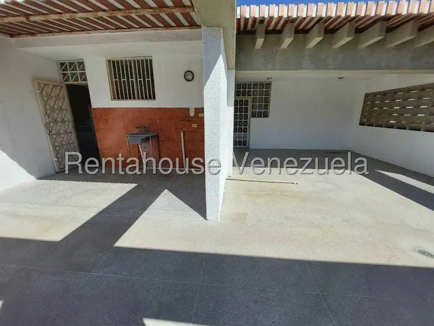 Apartamento (1 Nivel) en Alquiler en Terrazas de los Nisperos, Carabobo - 28