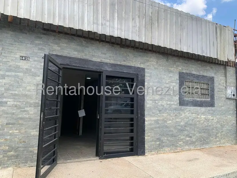 Comercial (Local Comercial) en Alquiler en Los Pinos, Lara