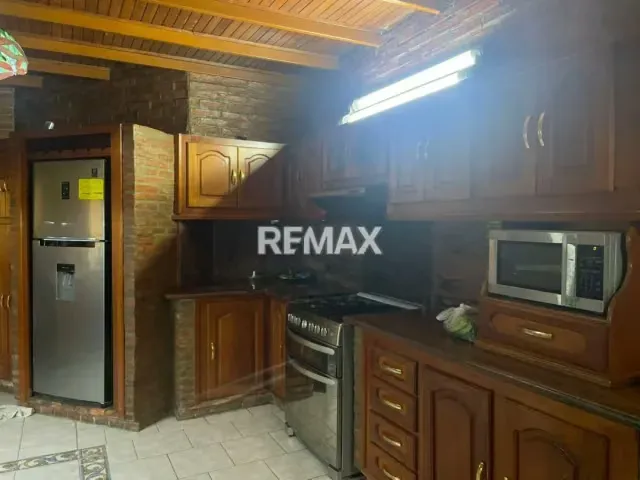 EN VENTA HERMOSA CASA URB. BELLA VISTA, AV BELLA VISTA-MATURÍN - 11
