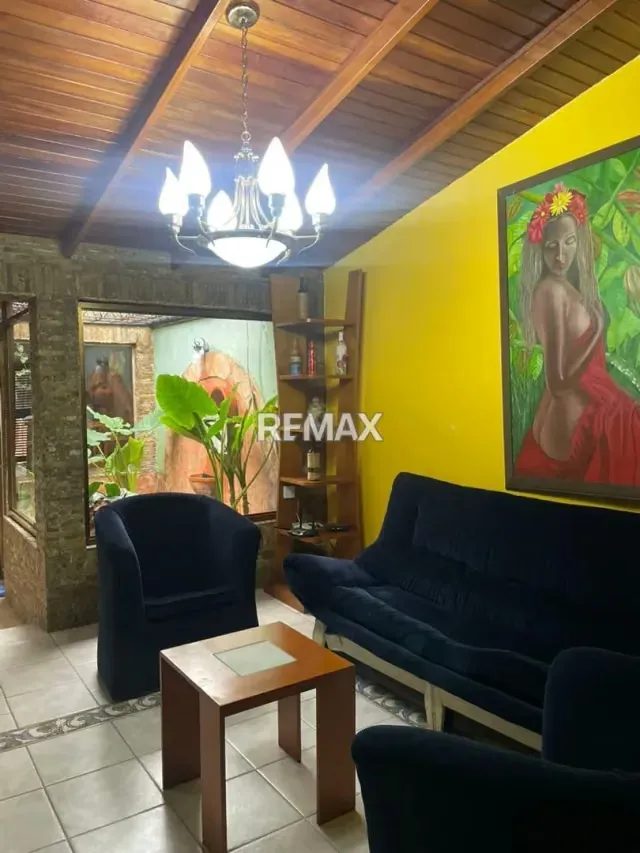 EN VENTA HERMOSA CASA URB. BELLA VISTA, AV BELLA VISTA-MATURÍN - 5