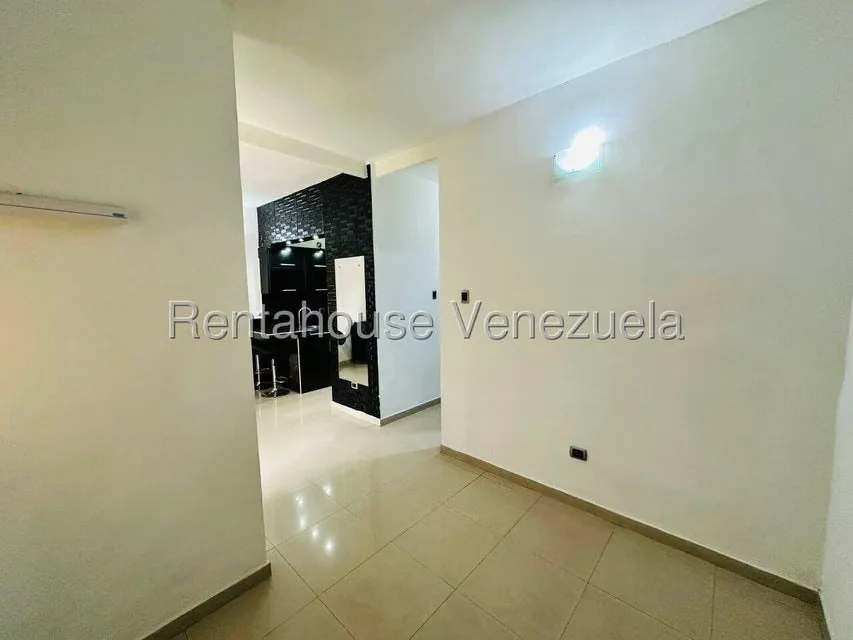 Apartamento (1 Nivel) en Venta en Intercomunal Turmero Maracay, Aragua - 22