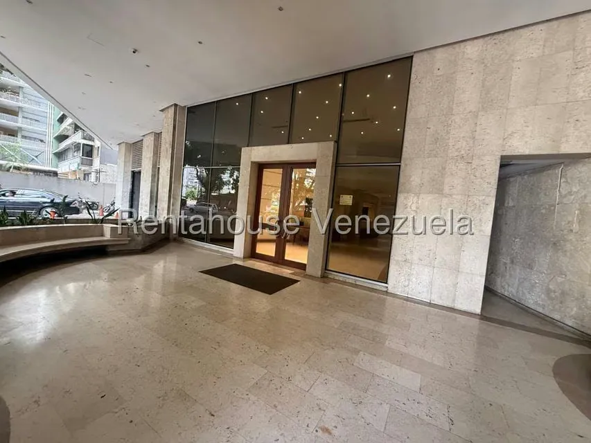 Apartamento (1 Nivel) en Alquiler en Altamira, Distrito Metropolitano - 3