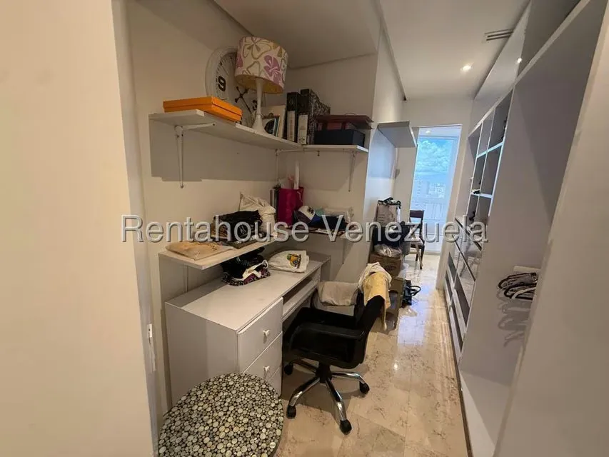 Apartamento (1 Nivel) en Alquiler en Altamira, Distrito Metropolitano - 28