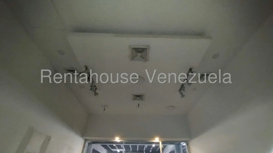 Local Comercial en Alquiler en Colinas de Valle Arriba, Distrito Metropolitano - 12