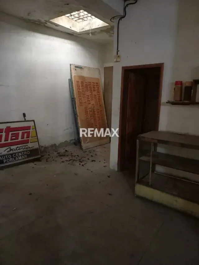 Edificio comercial en alquiler en Porlamar, isla de Margarita - 3