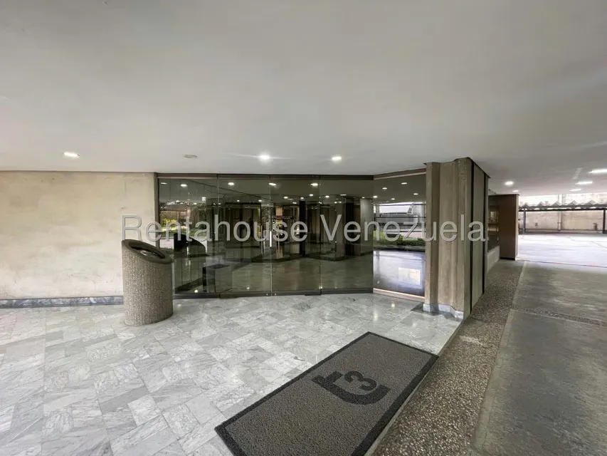 Apartamento (1 Nivel) en Venta en Altamira, Distrito Metropolitano - 2
