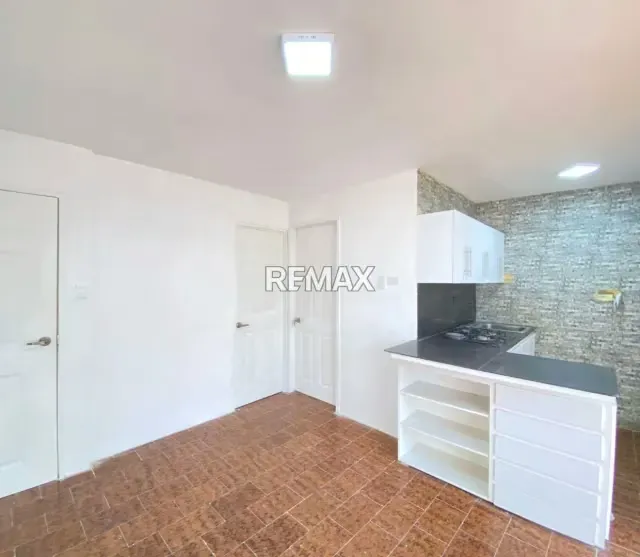 ¡INVERSIÓN INTELIGENTE EN LA AV. 4 DE MAYO! EN VENTA CÓMODO APTO DE 2H2B CON VISTA A LA CIUDAD, ESTACIONAMIENTO Y UBICACIÓN ESTRATÉGICA CERCA DE COMERCIOS, COLEGIOS Y SERVICIOS EN MARIÑO. - 8