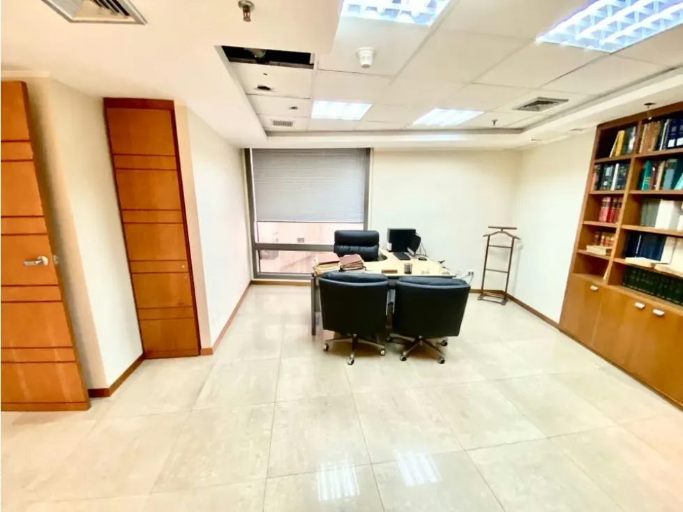 Vendo oficina 148m2 Torre Provincial Chacao 6537 - 17