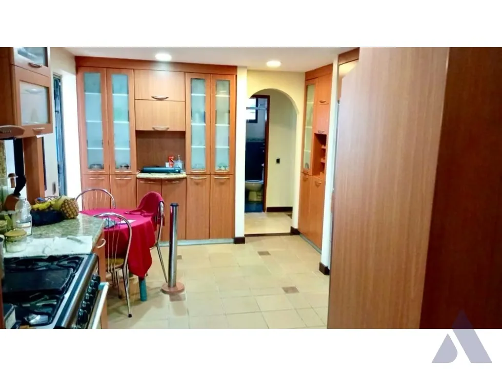 Vendo casa 320m2 Santa Rosa de Lima 9983 - 4