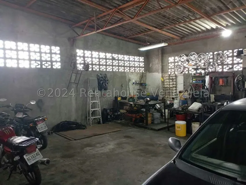 Comercial (Local Comercial) en Venta en Parroquia Milla, Merida - 11