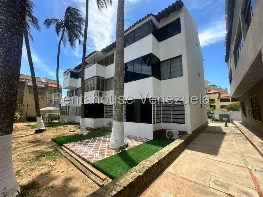 Apartamento (1 Nivel) en Venta en Costa Azul, Nueva Esparta - 5