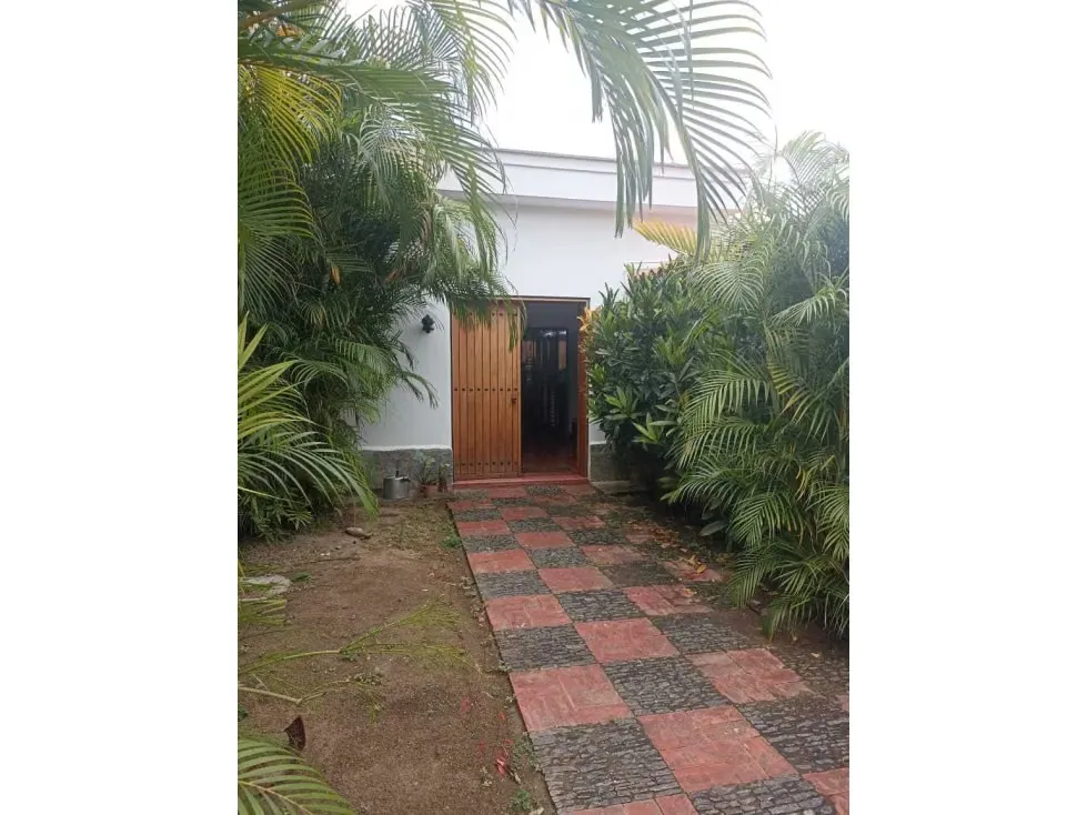 Se vende casa 650m2 Prados del Este 9780 - 3
