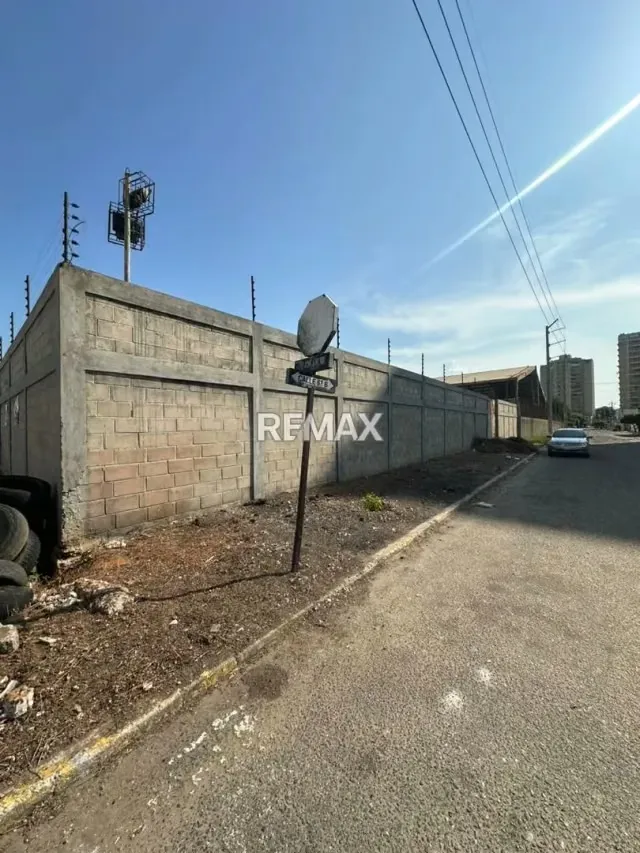 Terreno en Venta Calle 67B con Av. 13A - 4