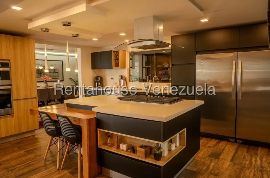 Apartamento (Penthouse) en Venta en Los Naranjos del Cafetal, Distrito Metropolitano - 2
