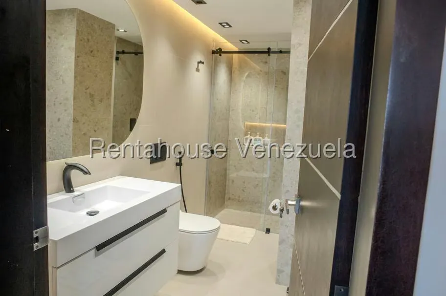 Apartamento (Penthouse) en Venta en Los Naranjos del Cafetal, Distrito Metropolitano - 15