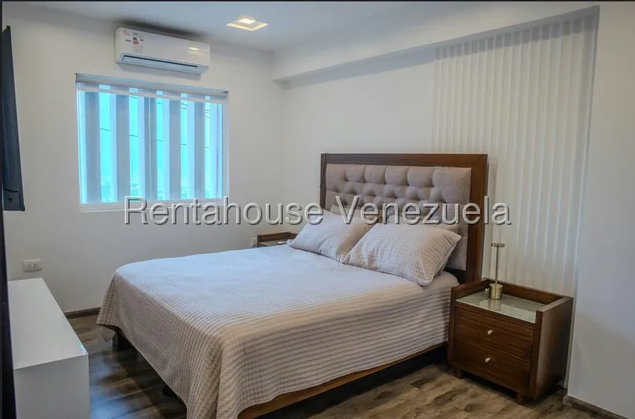 Apartamento (Penthouse) en Venta en Los Naranjos del Cafetal, Distrito Metropolitano - 16