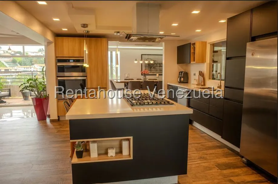 Apartamento (Penthouse) en Venta en Los Naranjos del Cafetal, Distrito Metropolitano - 3