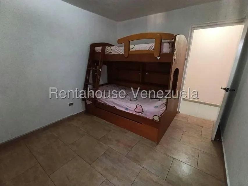 Apartamento (1 Nivel) en Alquiler en Colinas de Bello Monte, Distrito Metropolitano - 15
