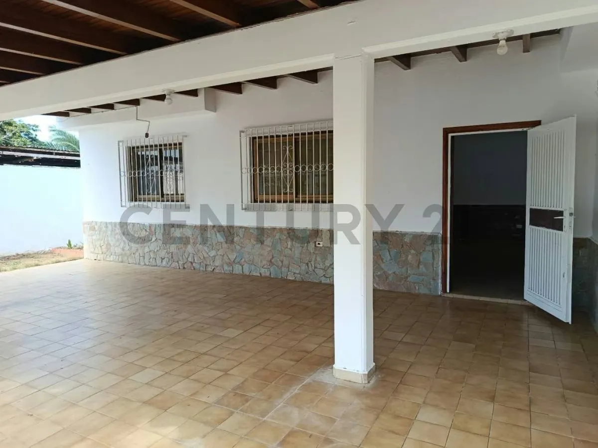 Amplia casa en conjunto cerrado en Los Robles, municipio maneiro - 17