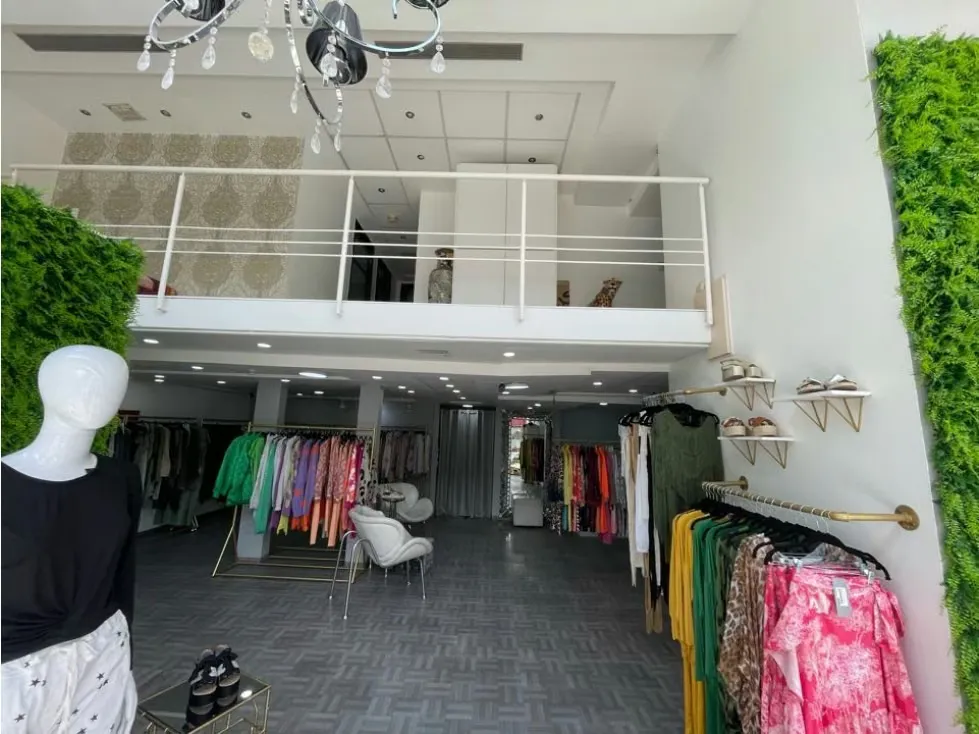 Vendo local 135m2 Las Mercedes 4741 - 2