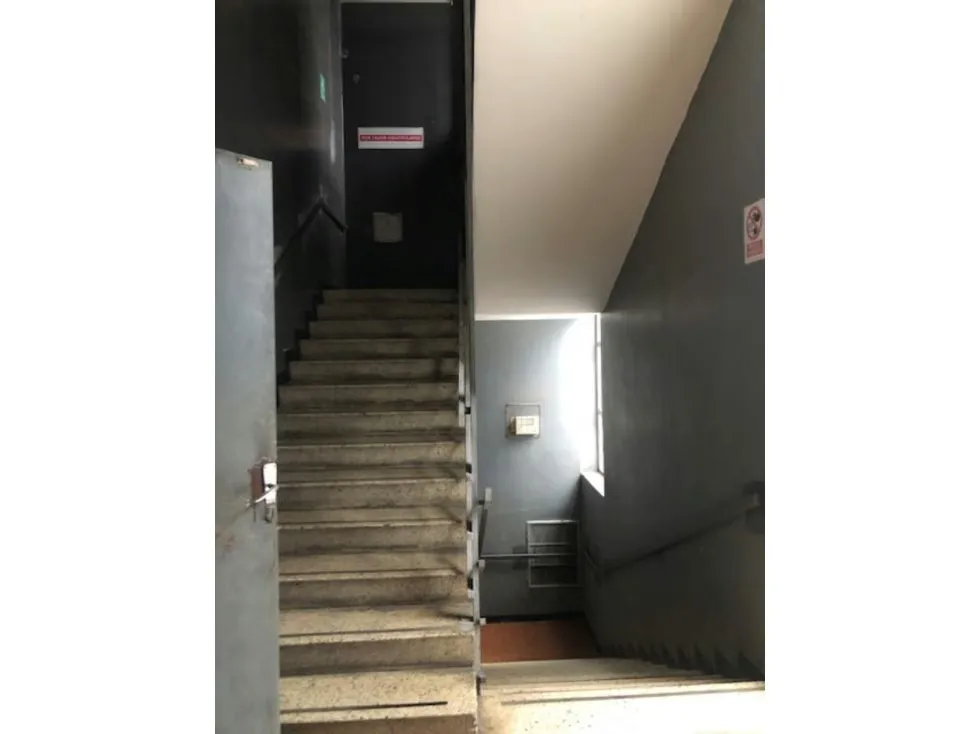 Se Vende EDF INDUSTRIAL 3.820m²-4Niveles-20B-Asc.Carga-La Urbina 1237 - 11