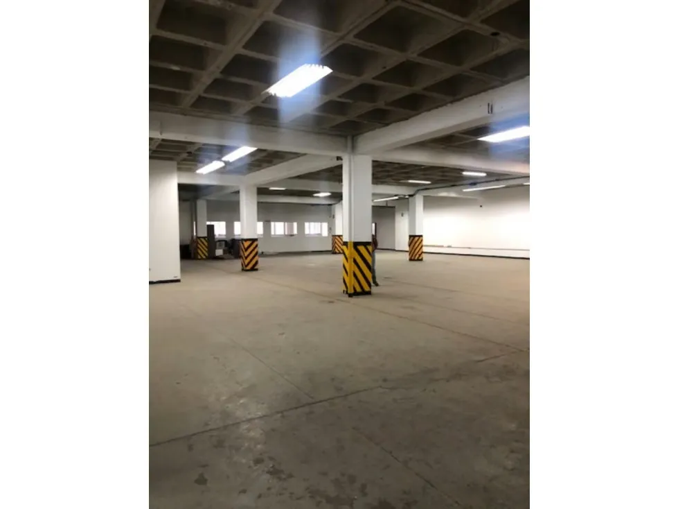 Se Vende EDF INDUSTRIAL 3.820m²-4Niveles-20B-Asc.Carga-La Urbina 1237 - 15