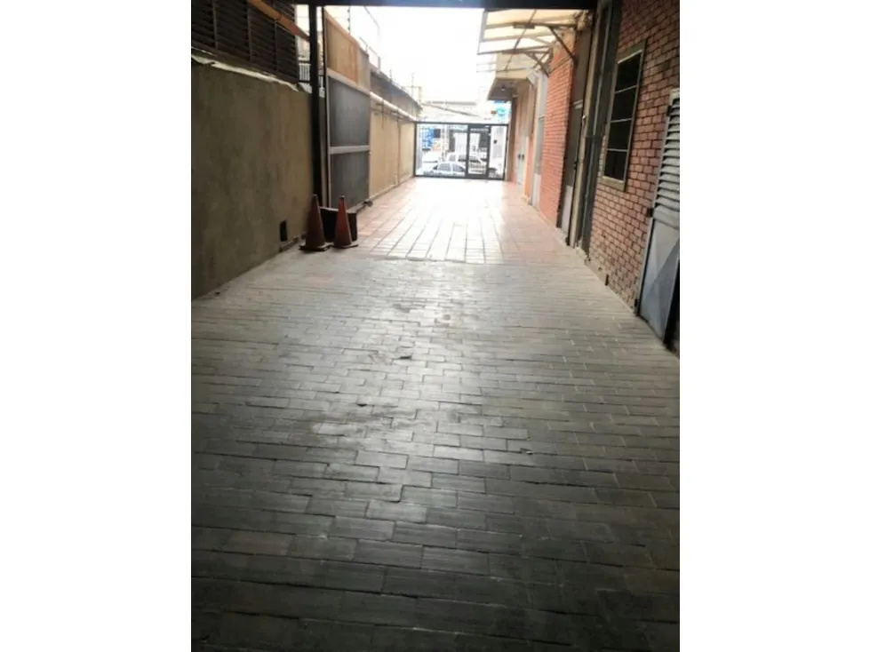 Se Vende EDF INDUSTRIAL 3.820m²-4Niveles-20B-Asc.Carga-La Urbina 1237 - 4