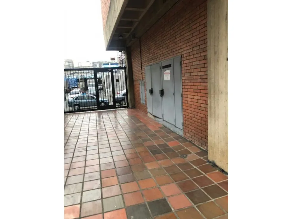 Se Vende EDF INDUSTRIAL 3.820m²-4Niveles-20B-Asc.Carga-La Urbina 1237 - 6