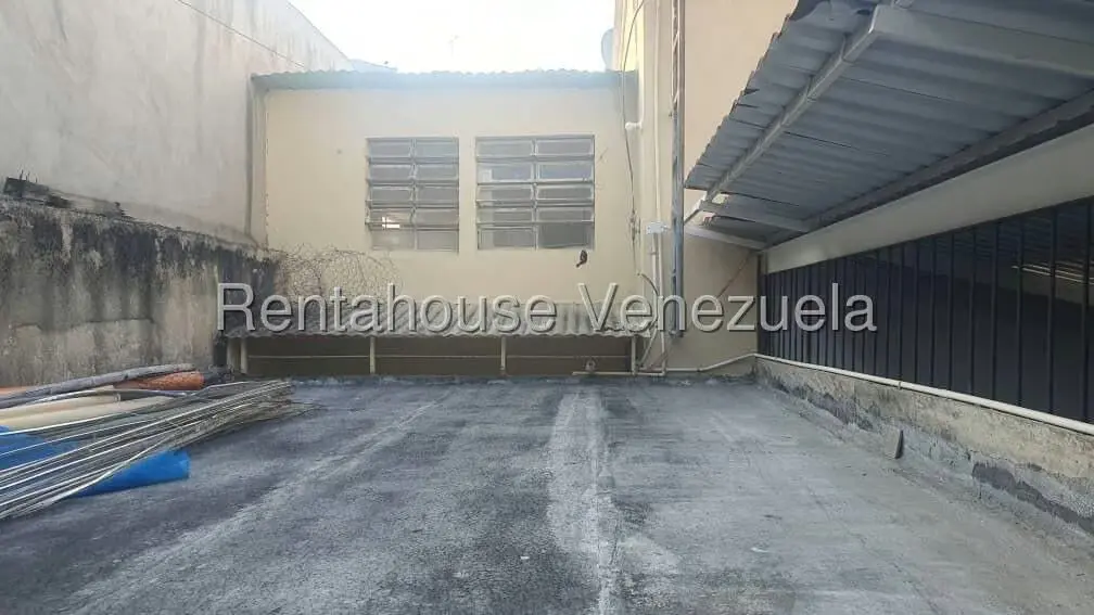 Casa (Multipes Niveles) en Venta en El Paraiso, Distrito Metropolitano - 36